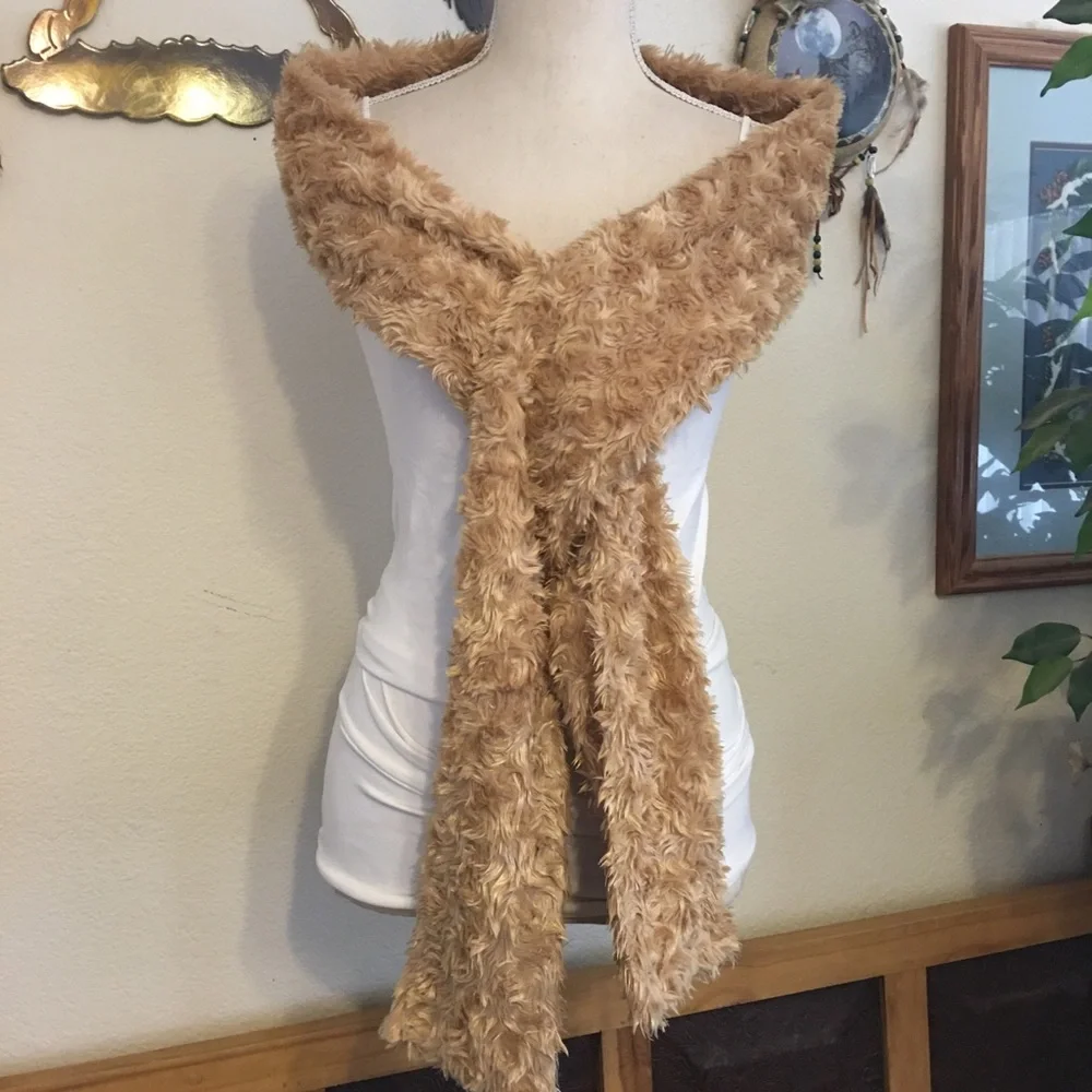 Gorgeous golden faux fur scarf wrap 5”x74”